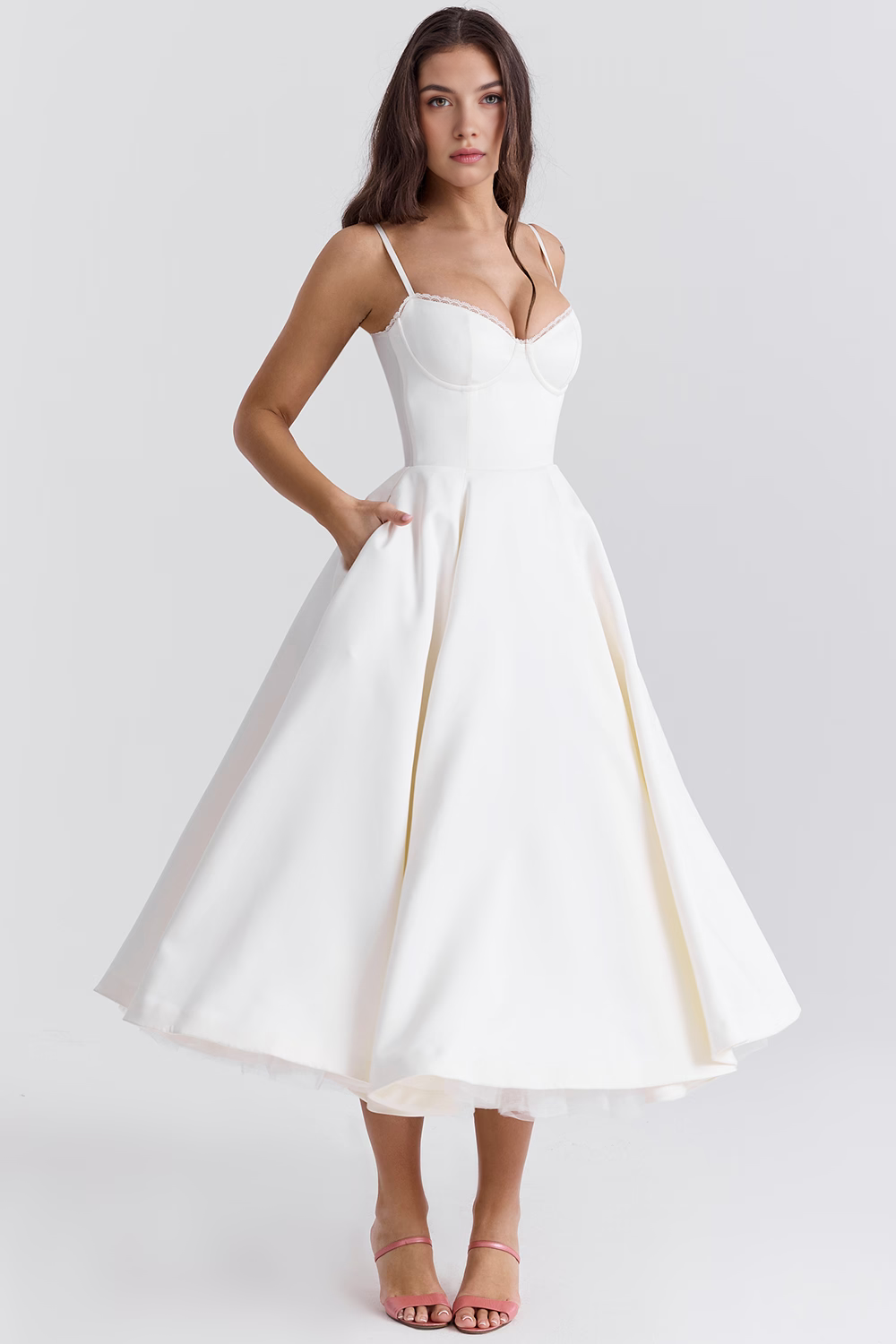 Midikleid Elisa – doppellagiges Design aus Polyester