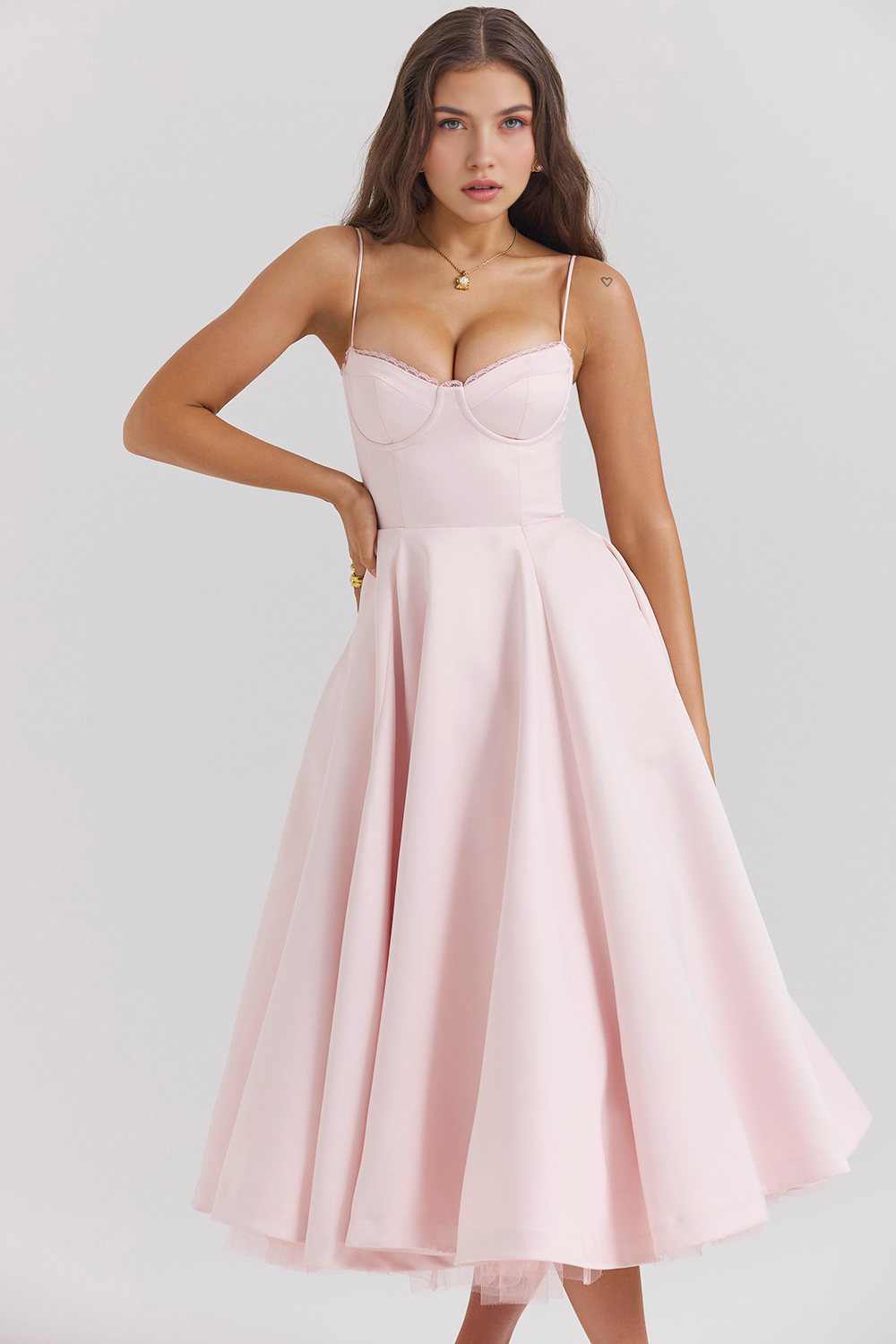 Midikleid Elisa – doppellagiges Design aus Polyester