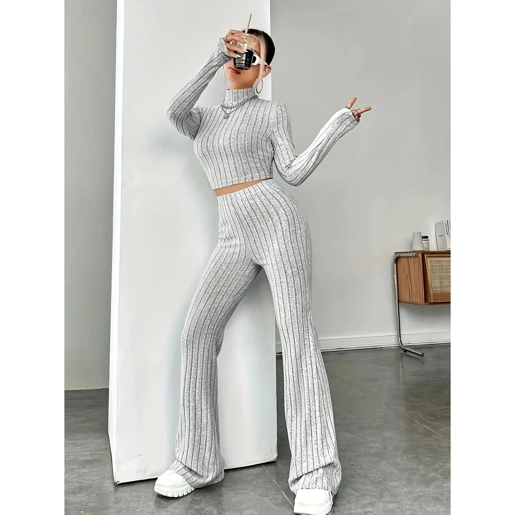 Conjunto de Suéter e Calça Feminina Milene