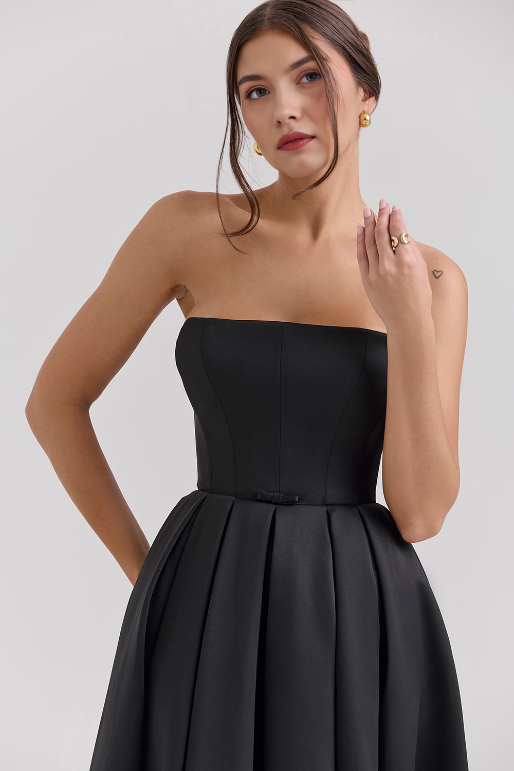 Midikleid Lea – mit floraler Stickerei aus Polyester
