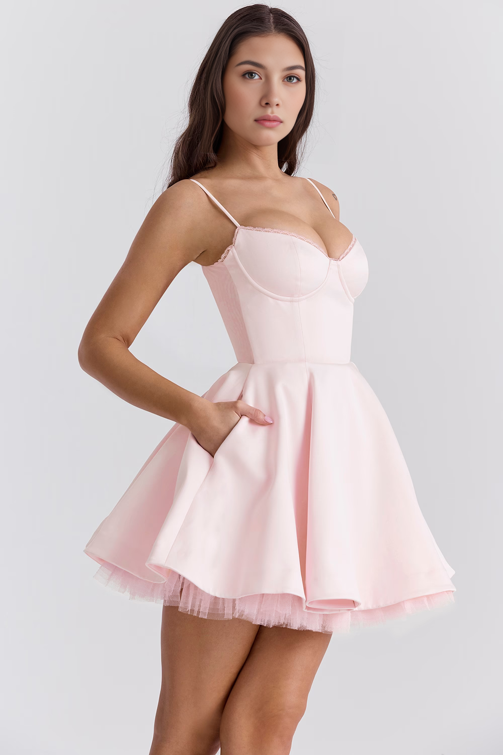 Minikleid Luiza – Doppellagiges Design aus Polyester