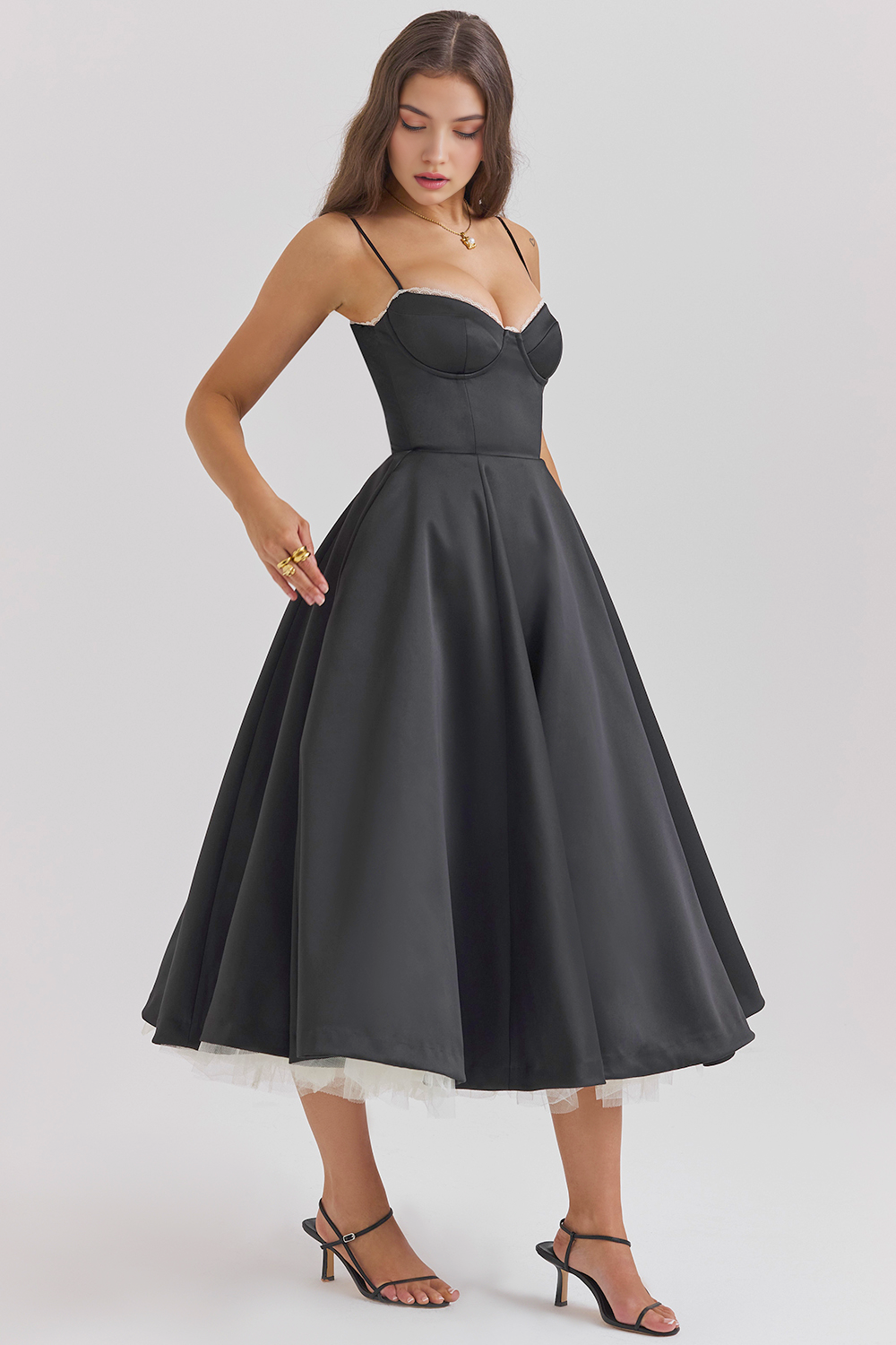 Midikleid Elisa – doppellagiges Design aus Polyester