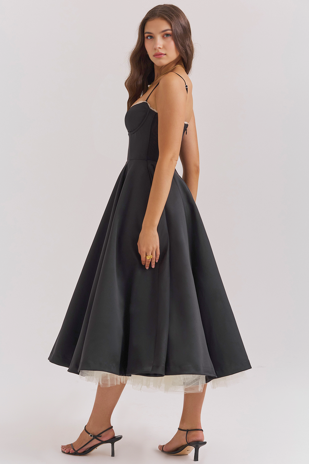 Midikleid Elisa – doppellagiges Design aus Polyester