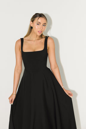 Maréva – Elegant Midi Flow Dress