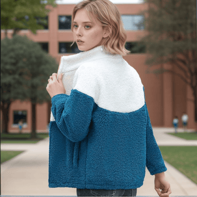 Jaqueta Feminina Peluciada Sarah / Confortável e Estilosa