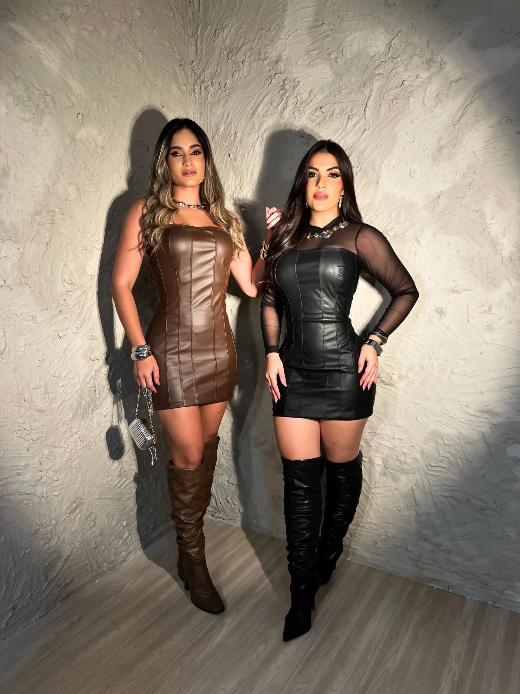 Kit 2 Vestidos de Couro São João